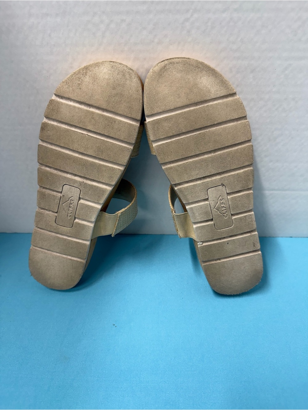 Cliffs by WHITE MOUNTAIN Beige Woven Double-Strap Slide Sandals - Picture 3 of 4